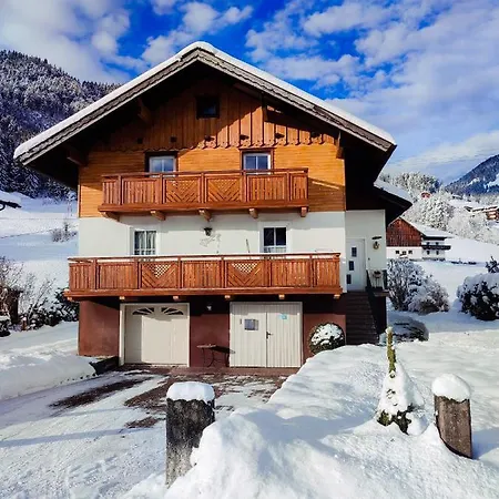 Apartment Bergfeeling Russbach am Pass Gschütt Exterior photo