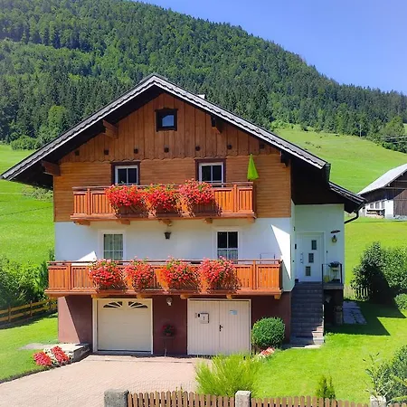 Apartment Bergfeeling Russbach am Pass Gschütt Exterior photo